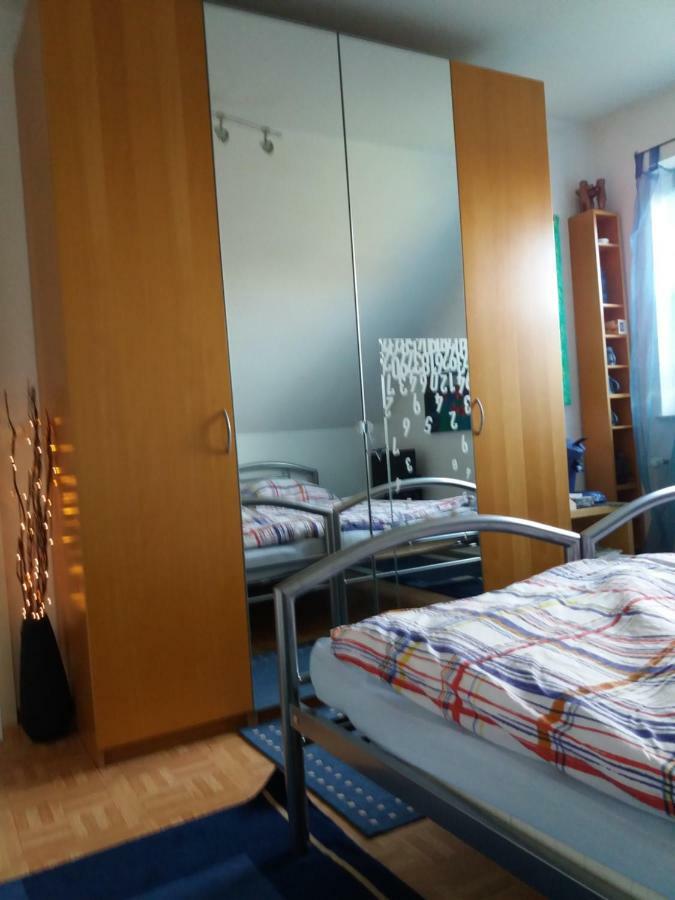 Ruhiges Zimmer Direkt An Den Leineauen Hemmingen  Exterior foto